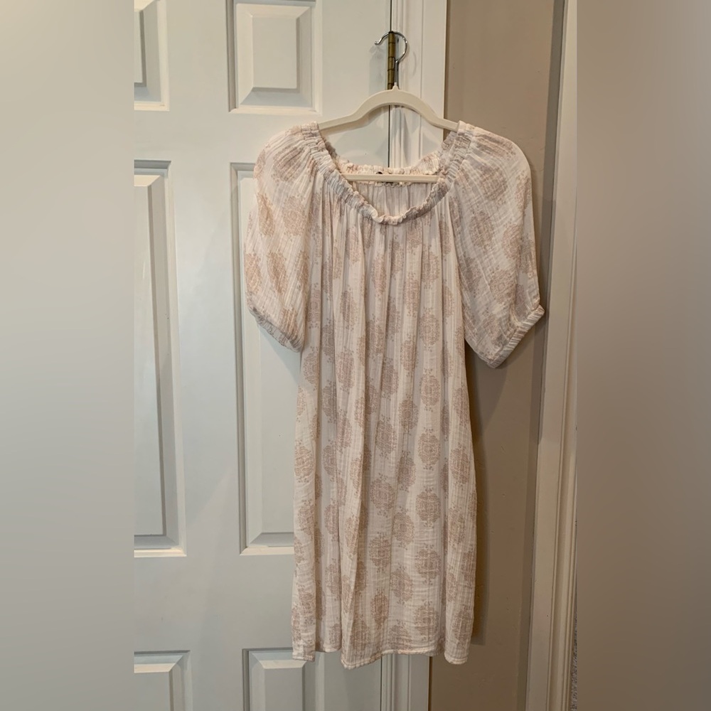 Wonderly Puff Sleeve Cream and Tan Dress Size Petite Large